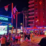 شقة Gerona Square بينايدورم