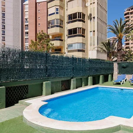 Daire Gerona Square *
