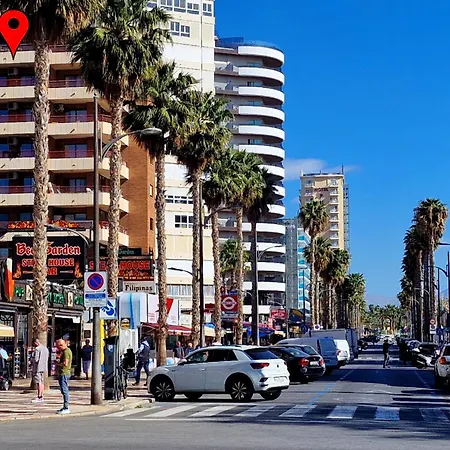 Daire Gerona Square *